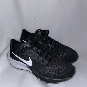 Nike Air Zoom Pegasus 37 Womens 6